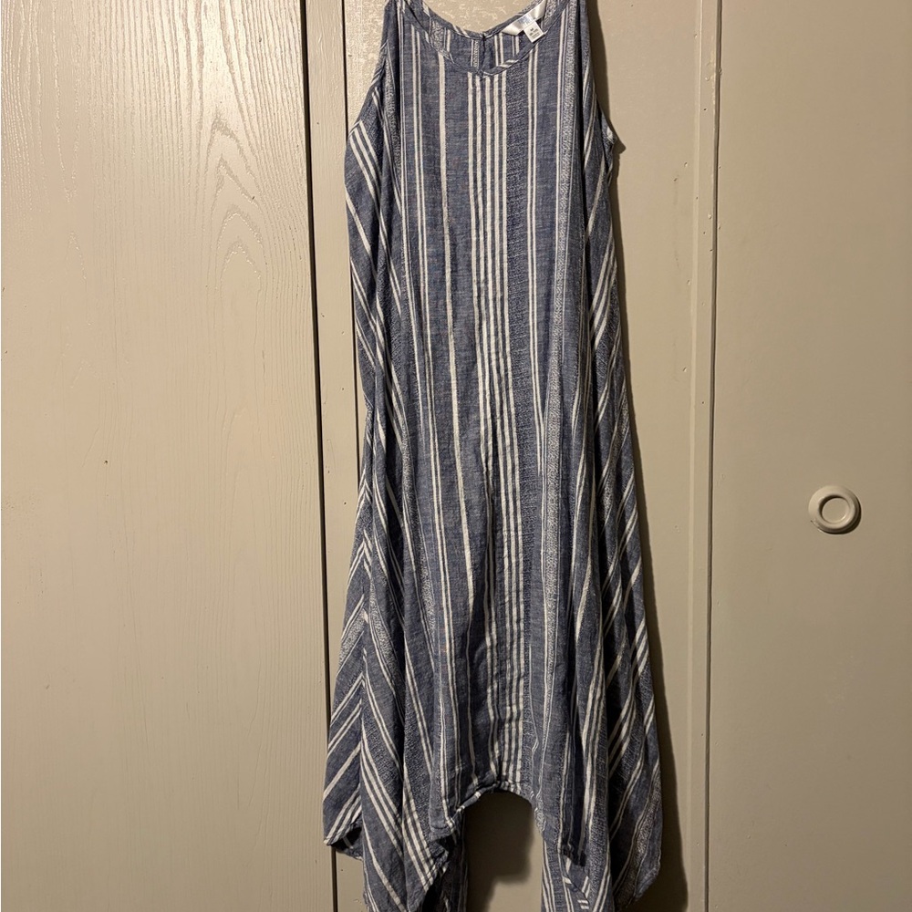 Time and Tru Navy and White Patterned Dress